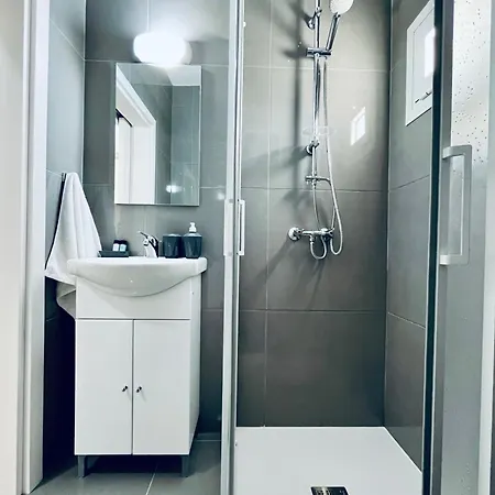 Heartcore أيا نابا